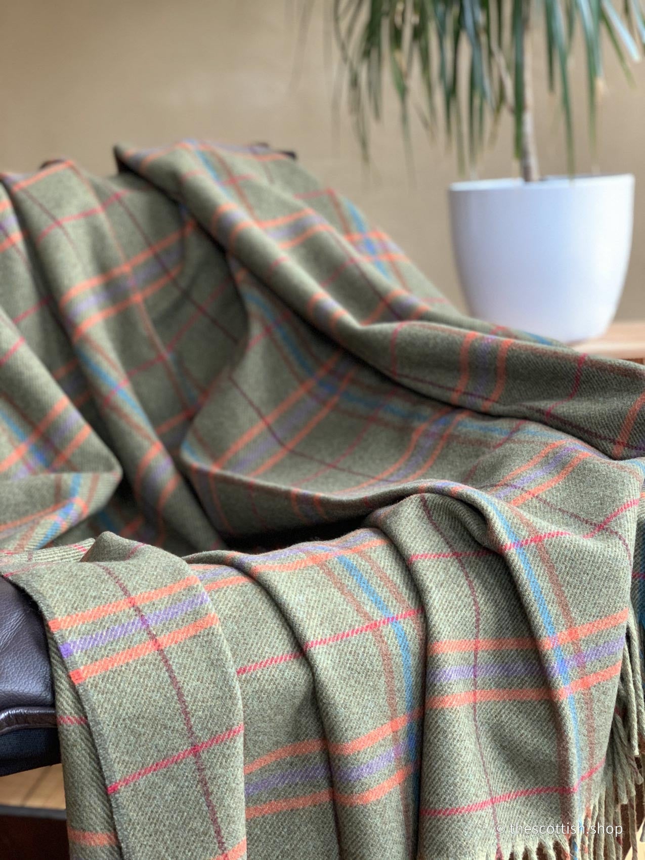 Schottische Tartan Wolldecke aus 100% Lammwolle im Ailsa Craig Tartan