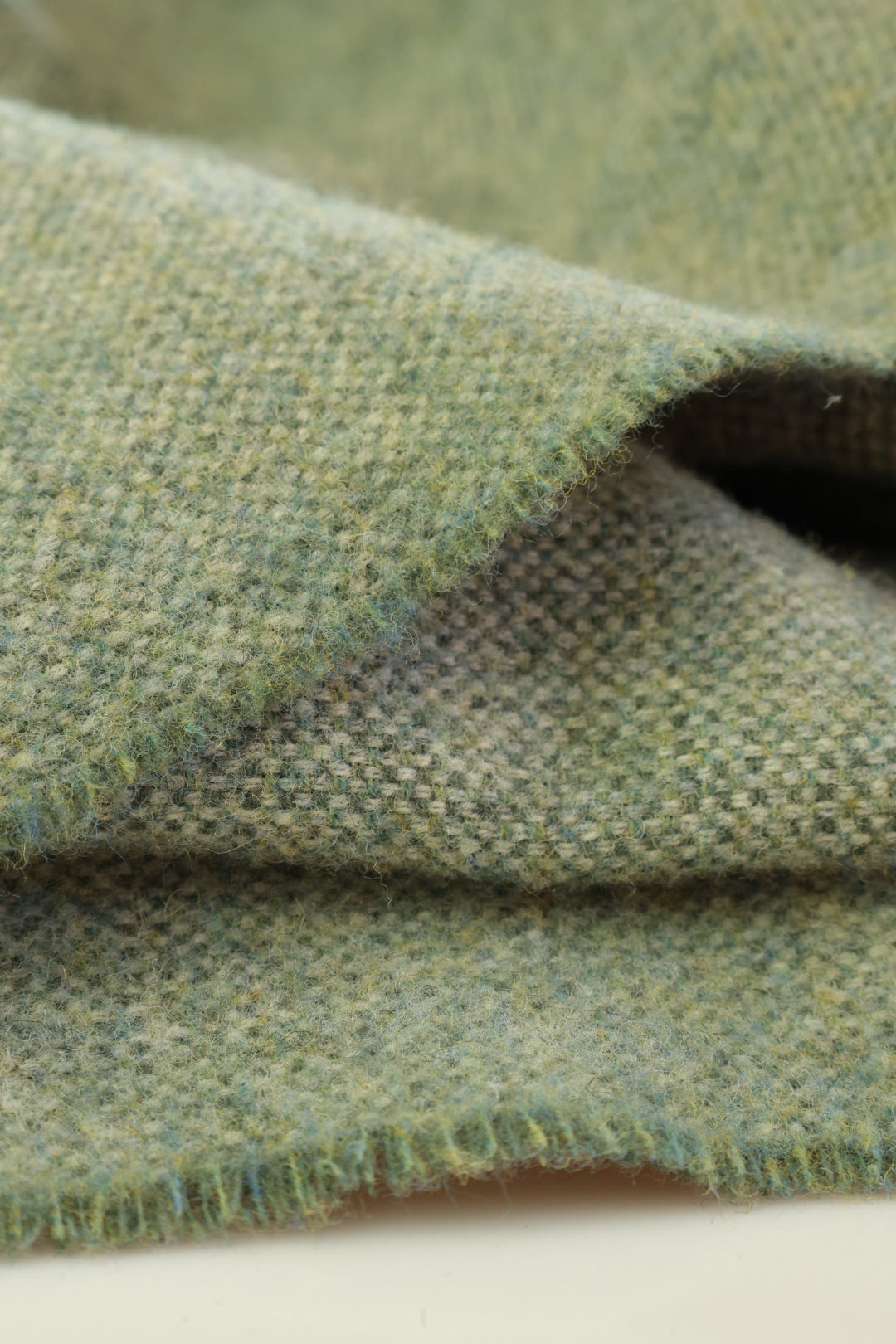 Bedspread 100% virgin wool green