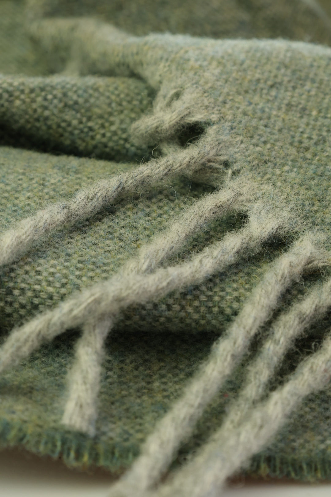 Bedspread 100% virgin wool green