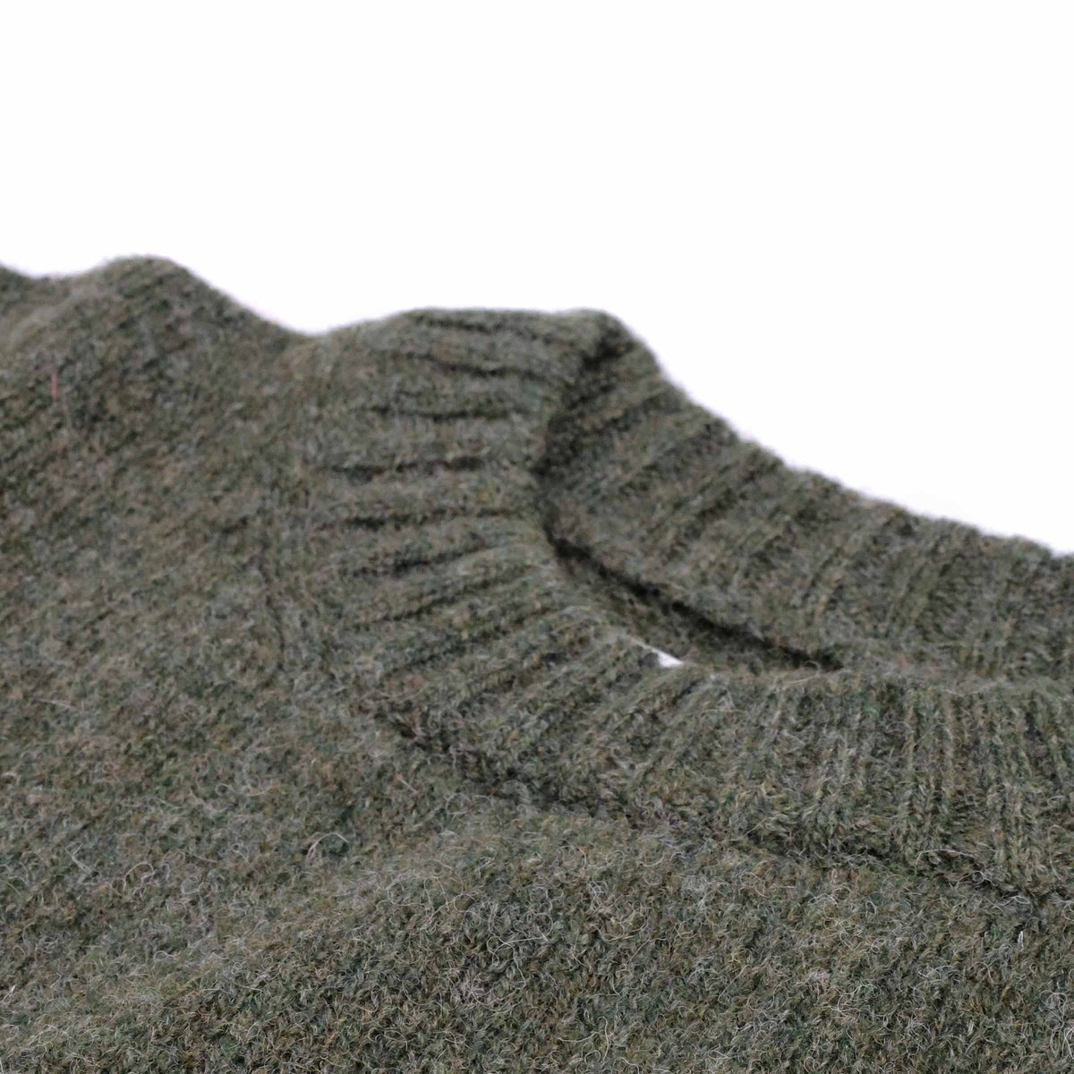 Eribé Brora Herren Pullover Green Lichen | Shetlandwolle