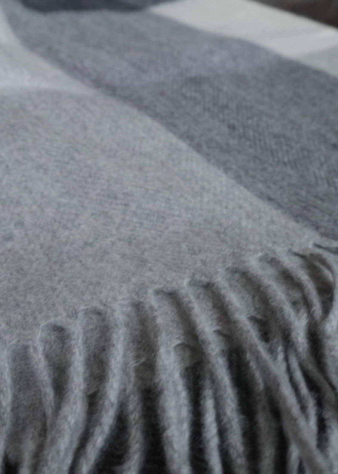 Großer Kaschmir Stola | Kariert Grau