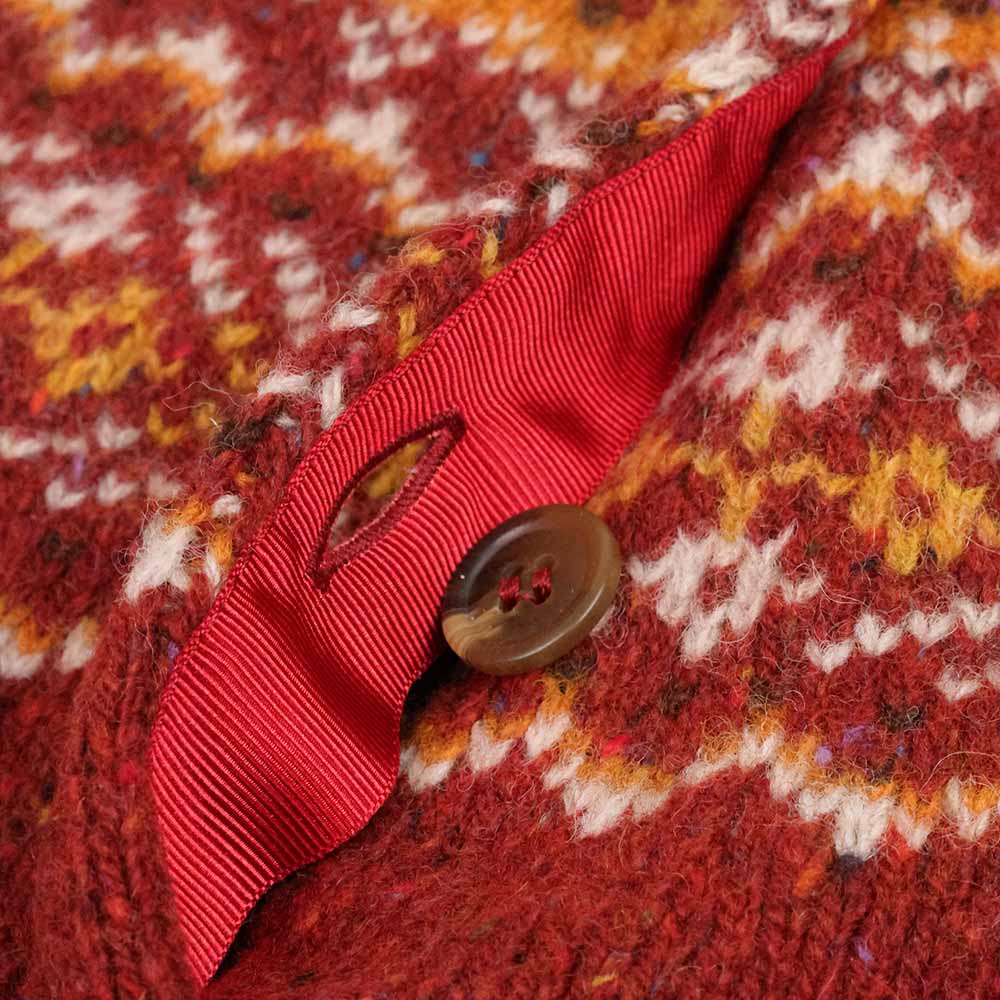 Harley-Scotland-Damen-Strickjacke-Fairisle-Rot-Knopf-inside