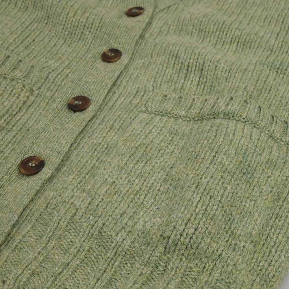 Harley-Scotland-Damen-Strickjacke-Salbei-Grun-Knöpfe