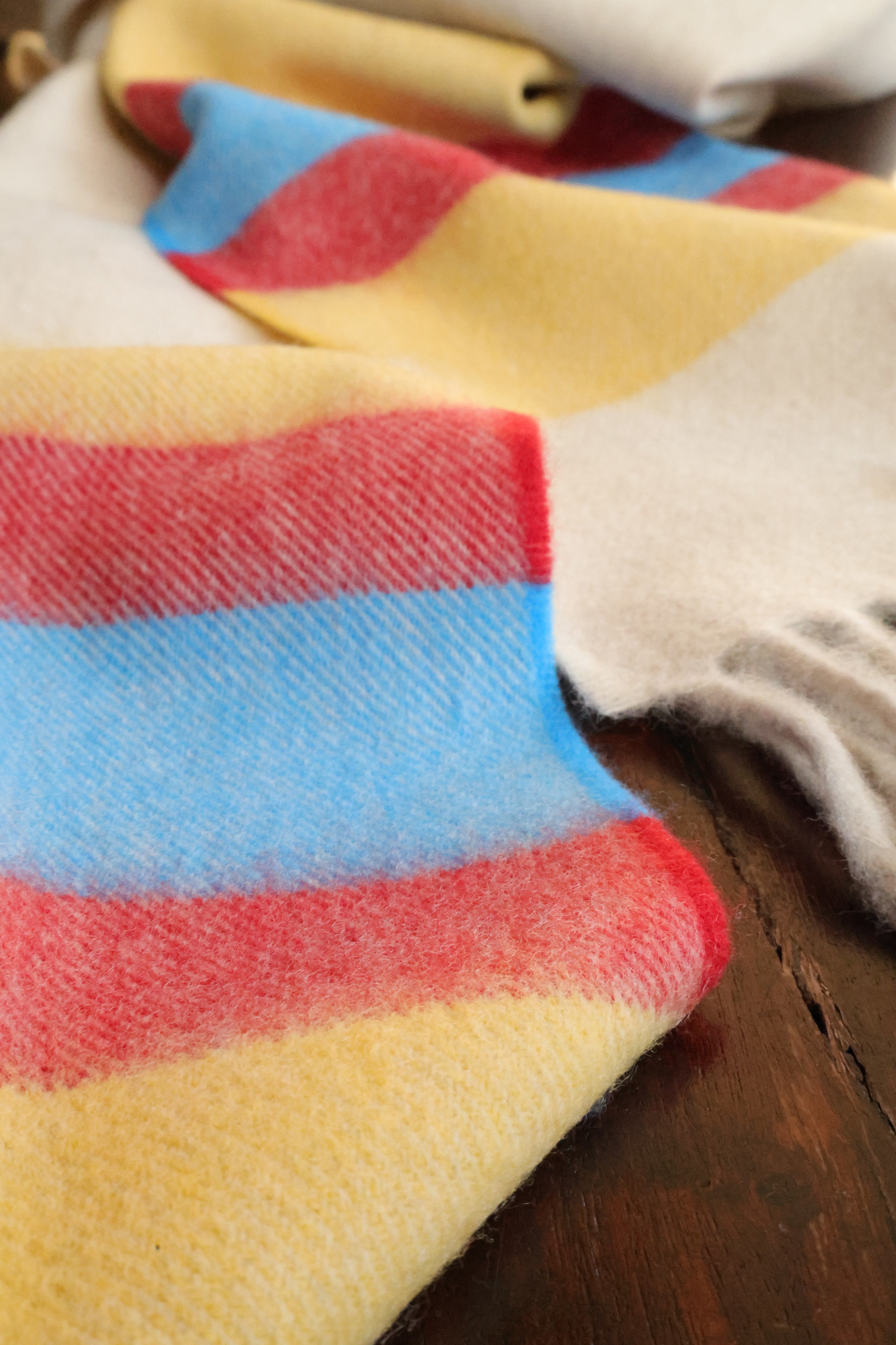 Cashmere Lambswool Scarf Cream Yellow Red