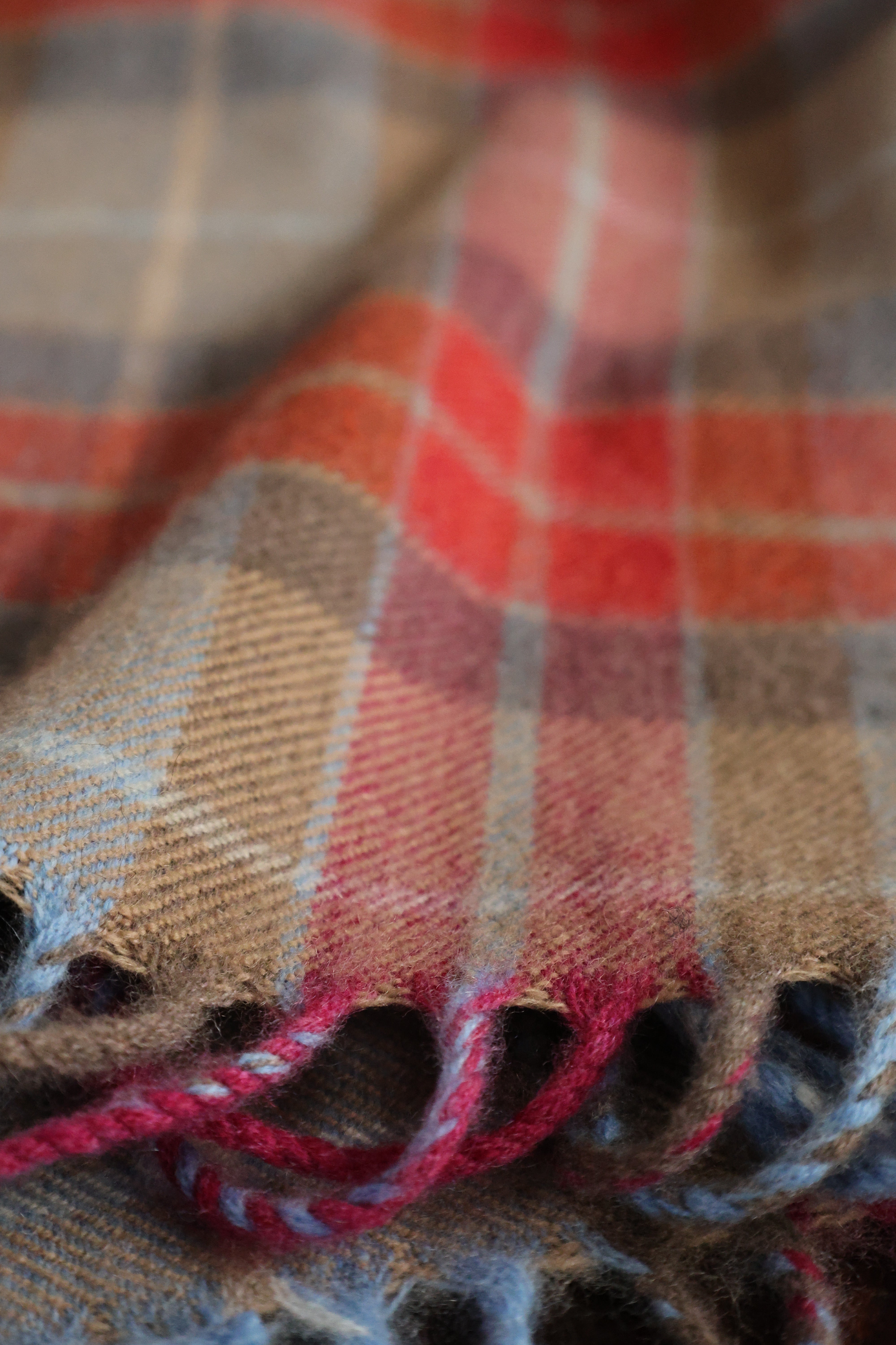 Colorful cashmere scarf beige