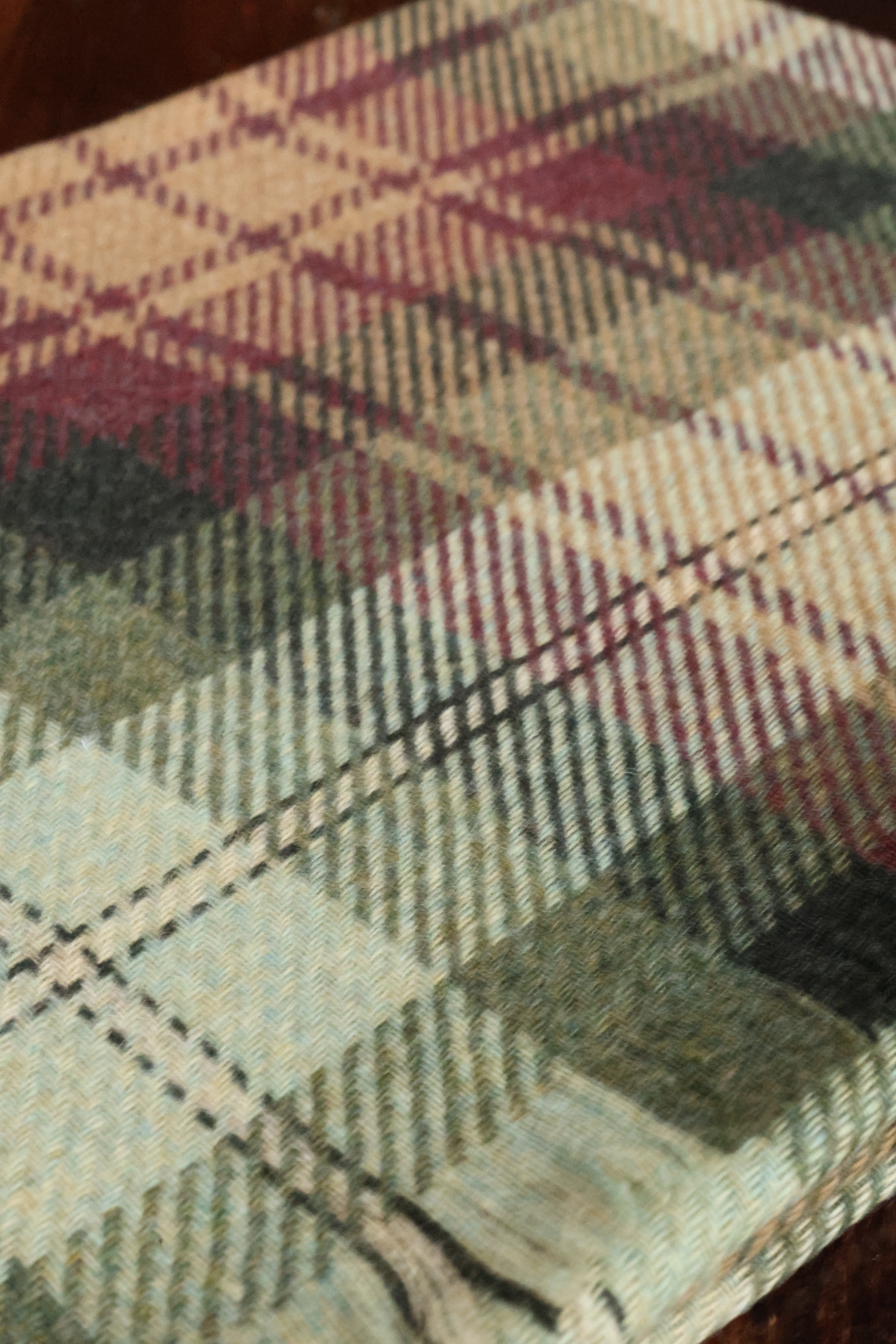 Wool Cashmere Scarf Checkered Auld Scotland