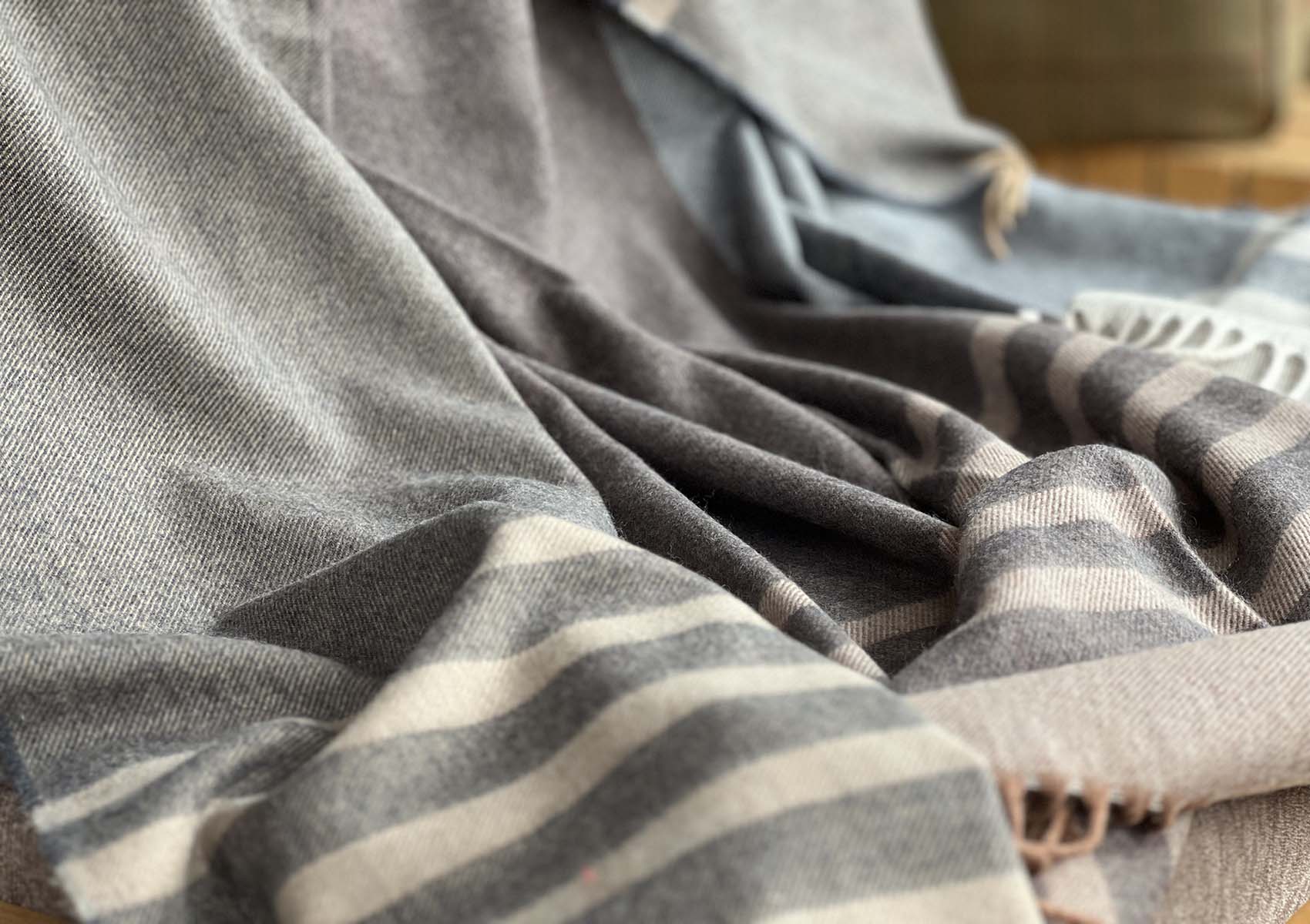 Cashmere Plaid Beige and Blue | 200 x 150 cm