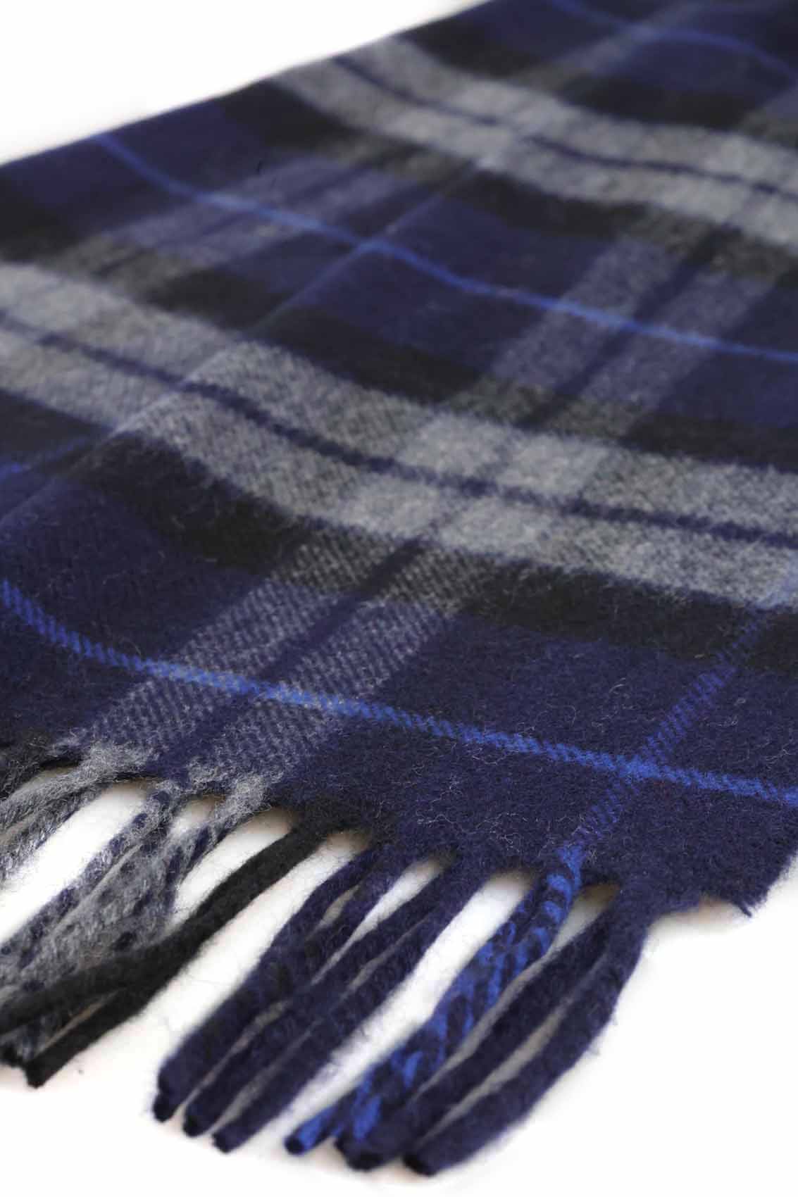 Kuuhi Kaschmirschal Neist Point Blau Weiss Tartan