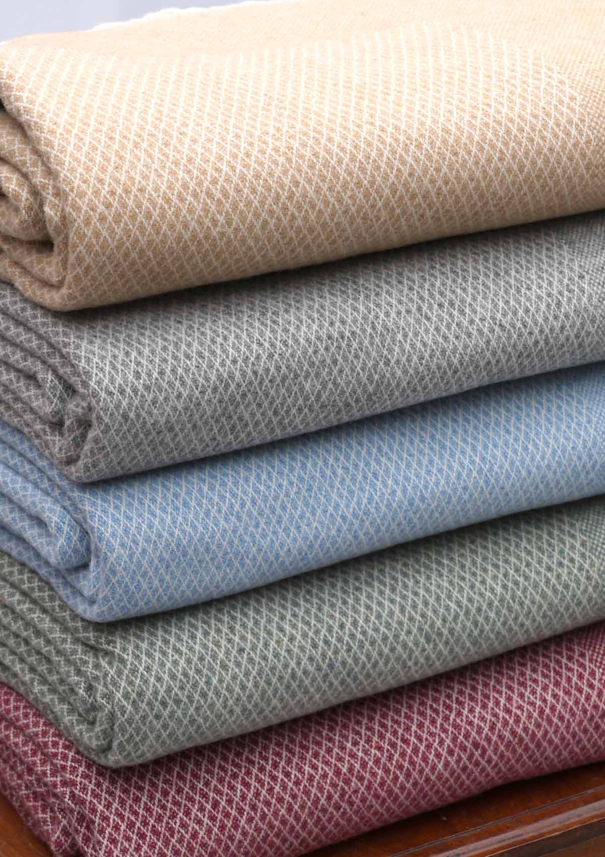 wolldecke_kuscheldecke_alle_farben