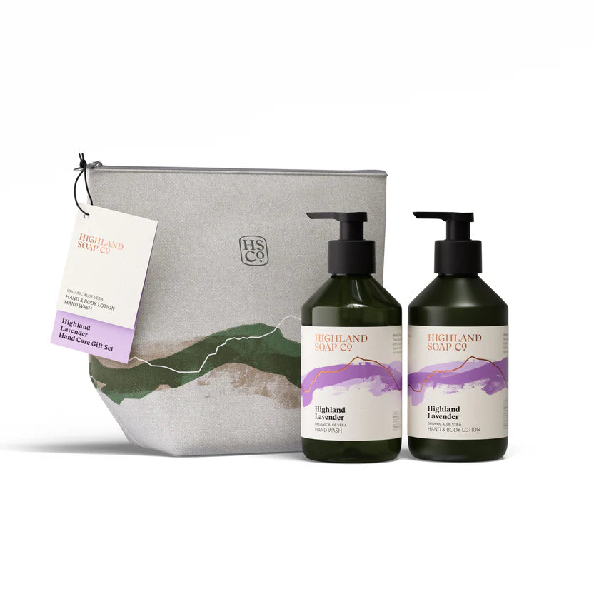 The Highland Soap Company Handpflege-Geschenkset Highland Lavendel — Bio-Flüssigseife und Hand- & Körperlotion im handgenähten Leinen-Waschbeutel, Made in Scotland