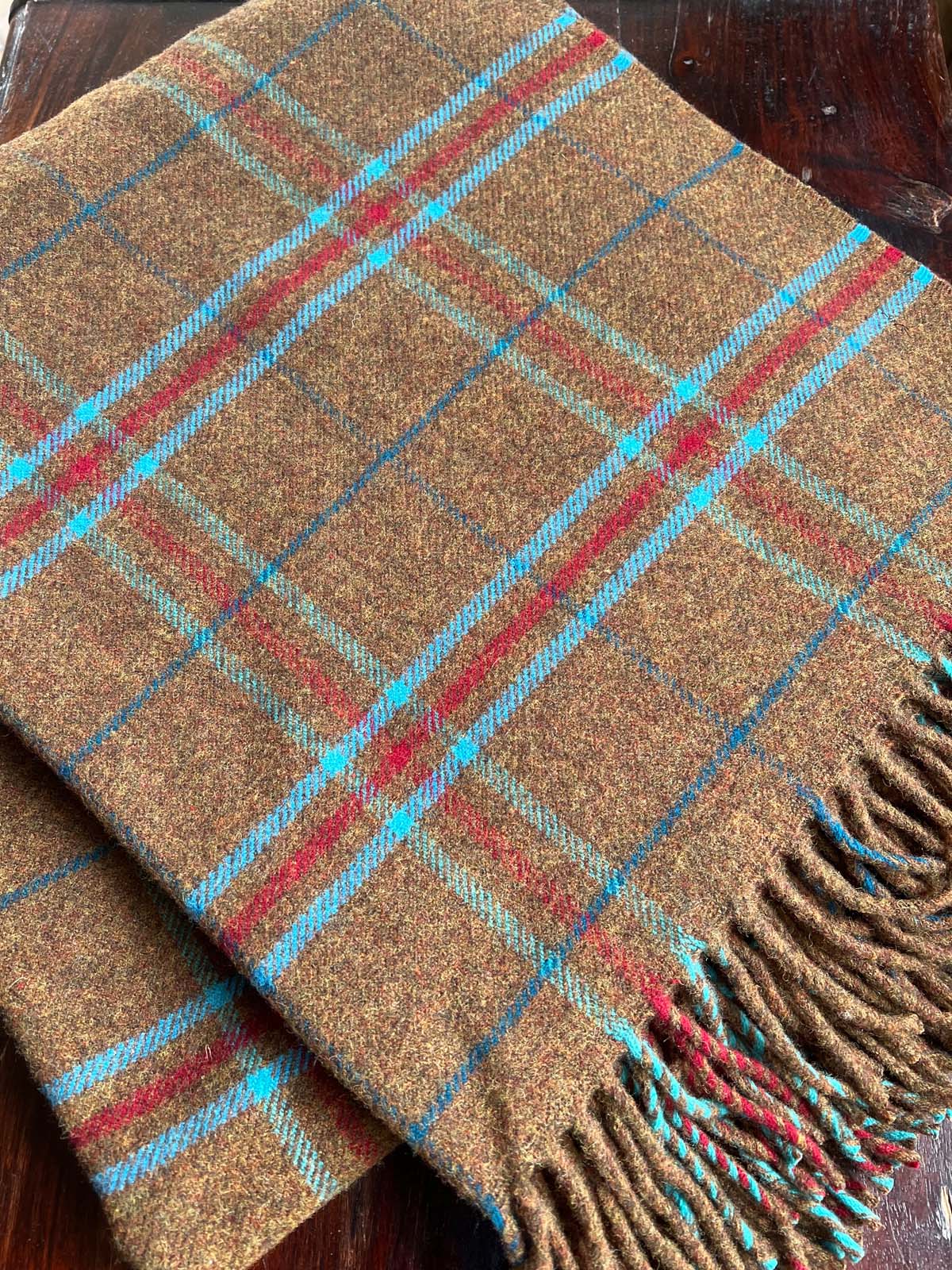 Scottish wool blankets Checked | Brown with blue and red check