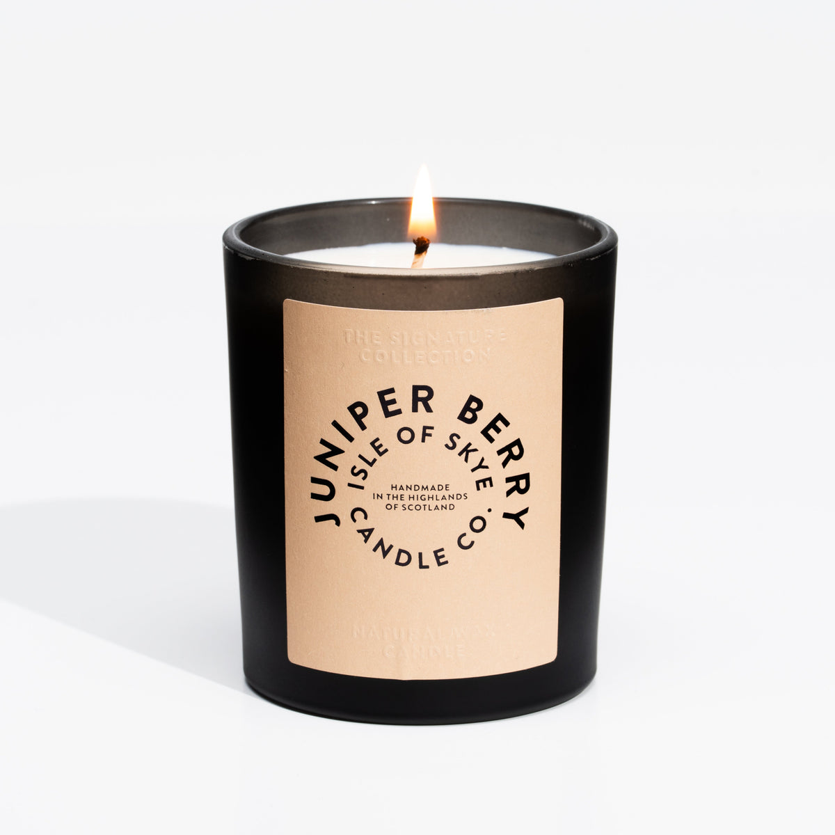 Isle of Skye Candles Juniper Berry Duftkerze im schwarzen Tumbler – Stimmungsbild