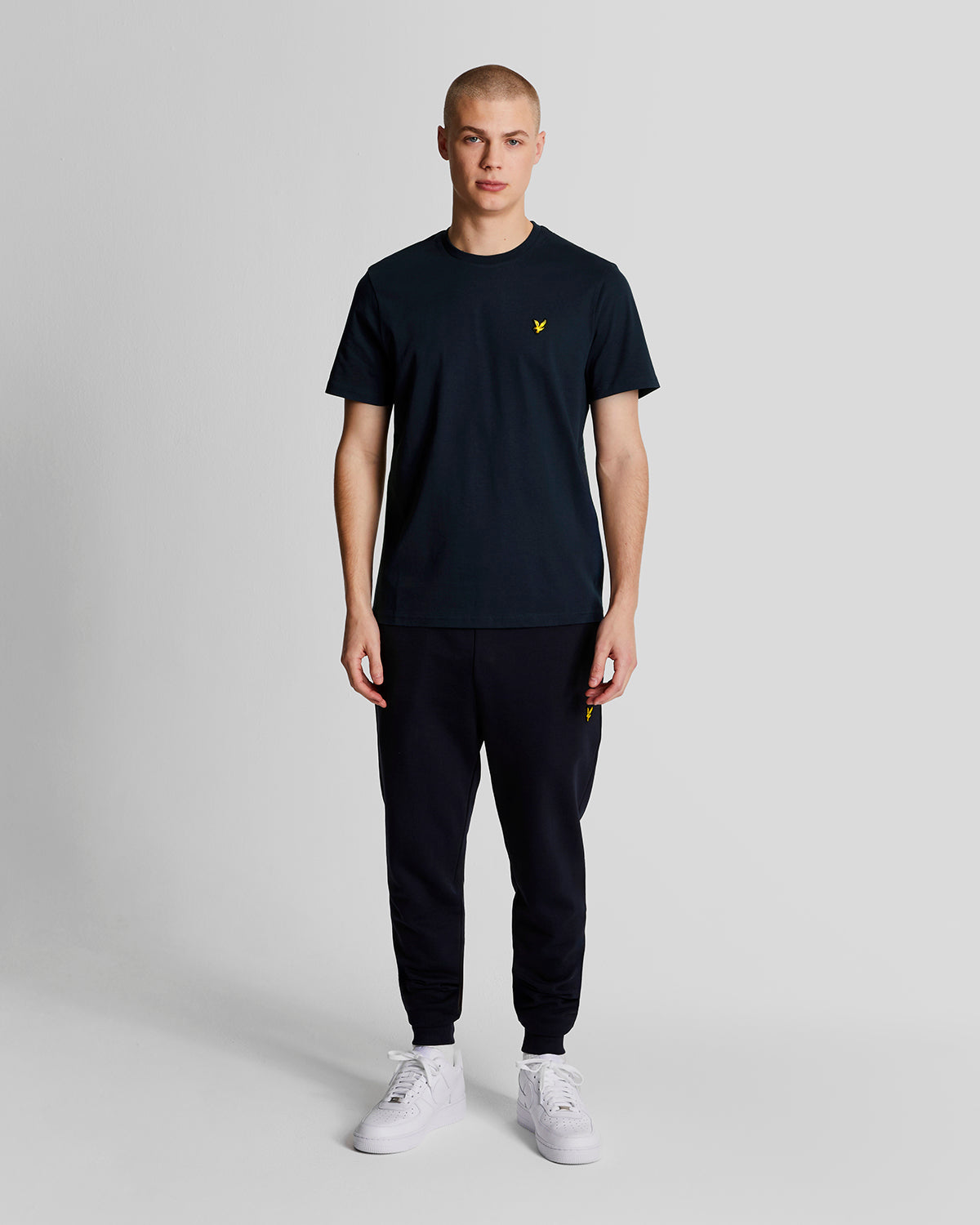 Lyle & Scott Herren T-Shirt Rundhals Navy — Seitenansicht, 100% Baumwolle