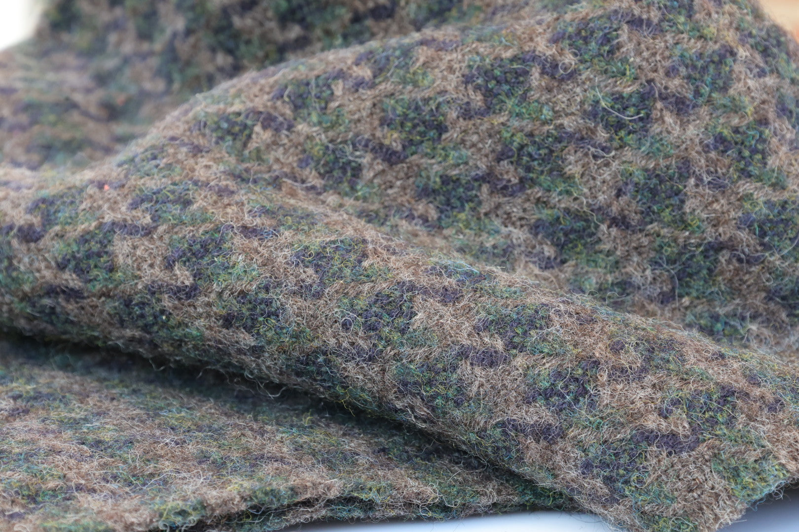 Houndstooth Shetland Sofa Wool Blanket | Peacock