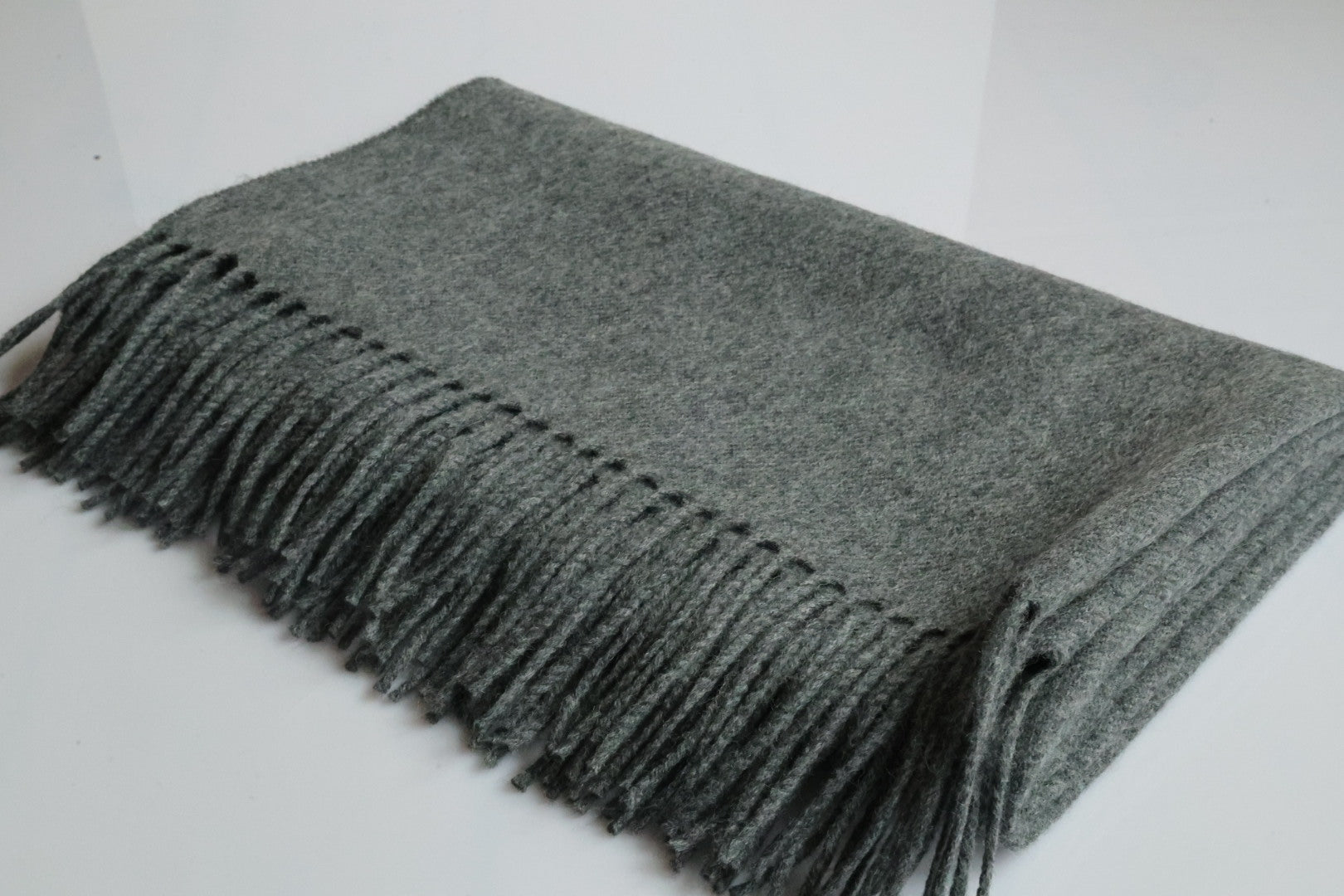 Poncho Lambswool Grey Solid