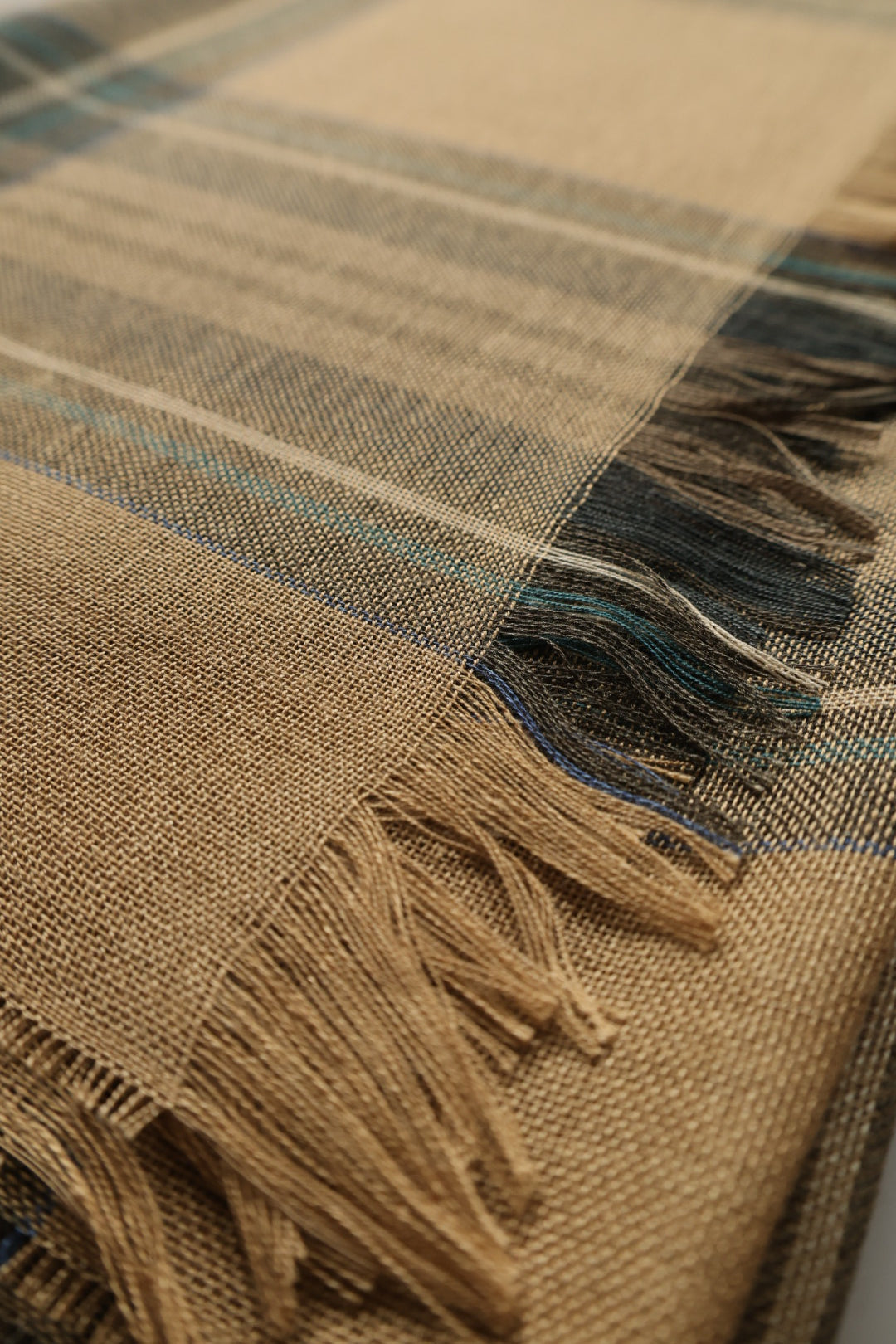 Leichtes Kaschmir Seide Luxus-Halstuch | Stewart Beige