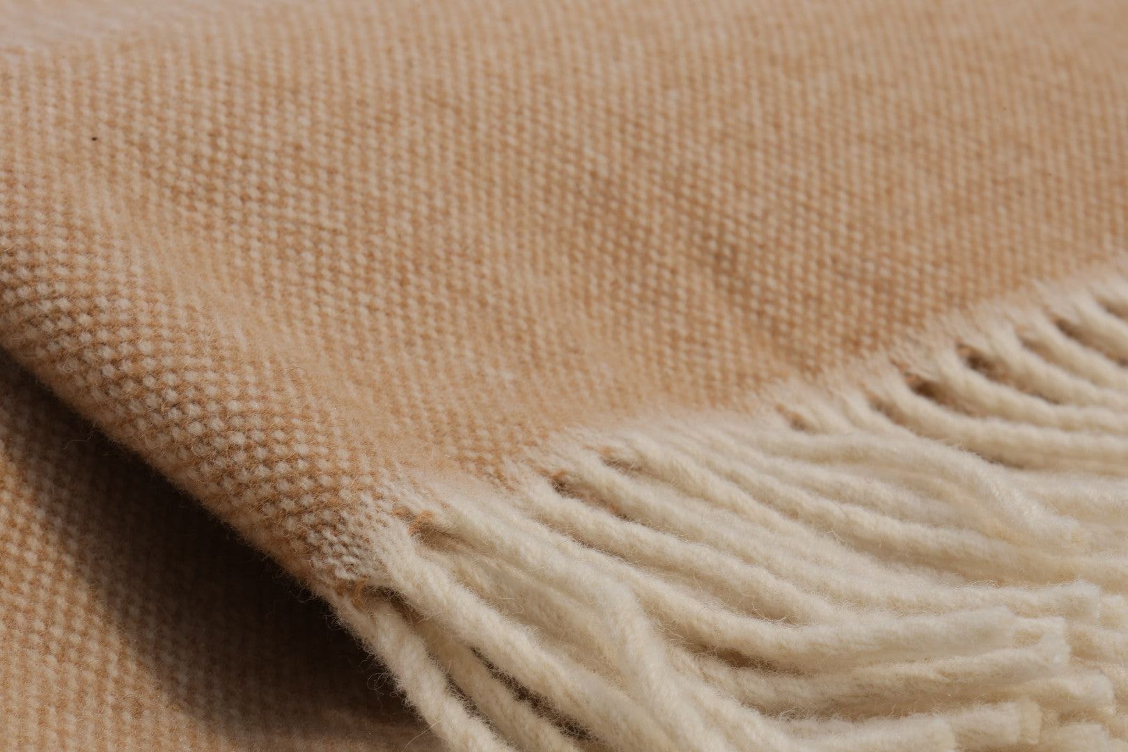 Cuddly blanket diamond pattern corn