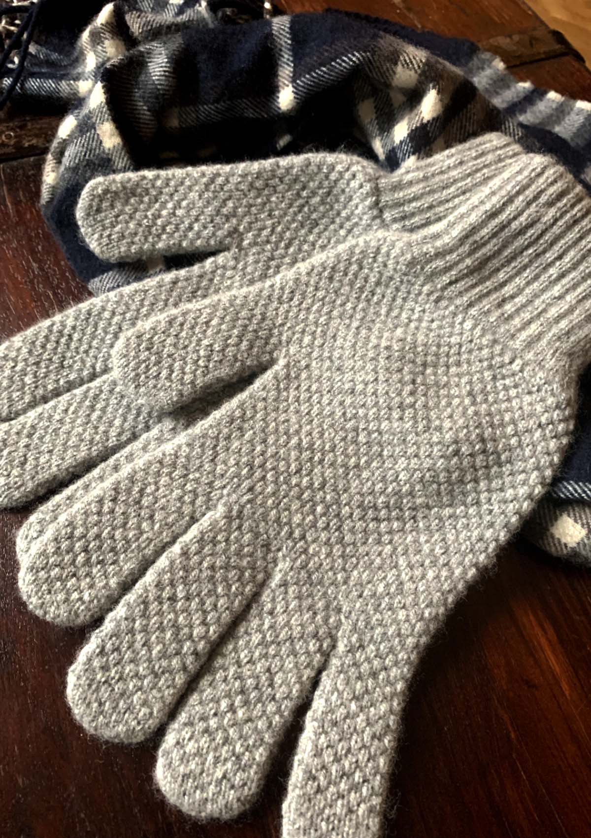 Lambswool Gloves- Men