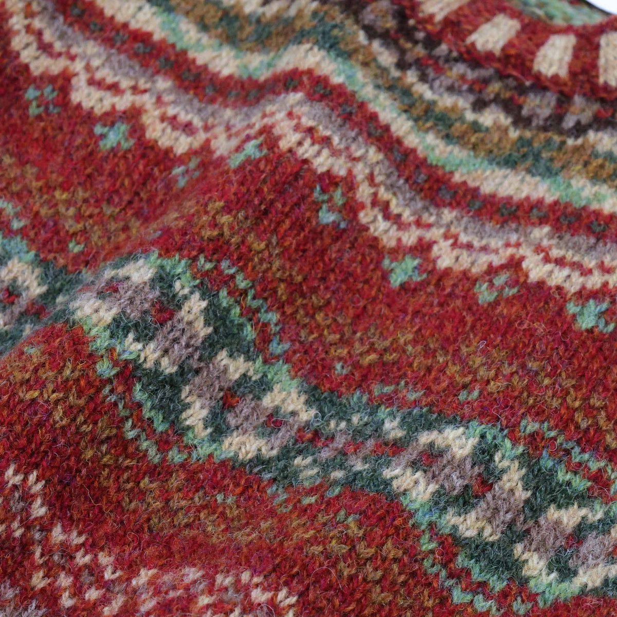 Eribé Damen Westray Pullover Ferris — Nahaufnahme Fair-Isle-Muster, 100% Shetlandwolle, Made in Scotland