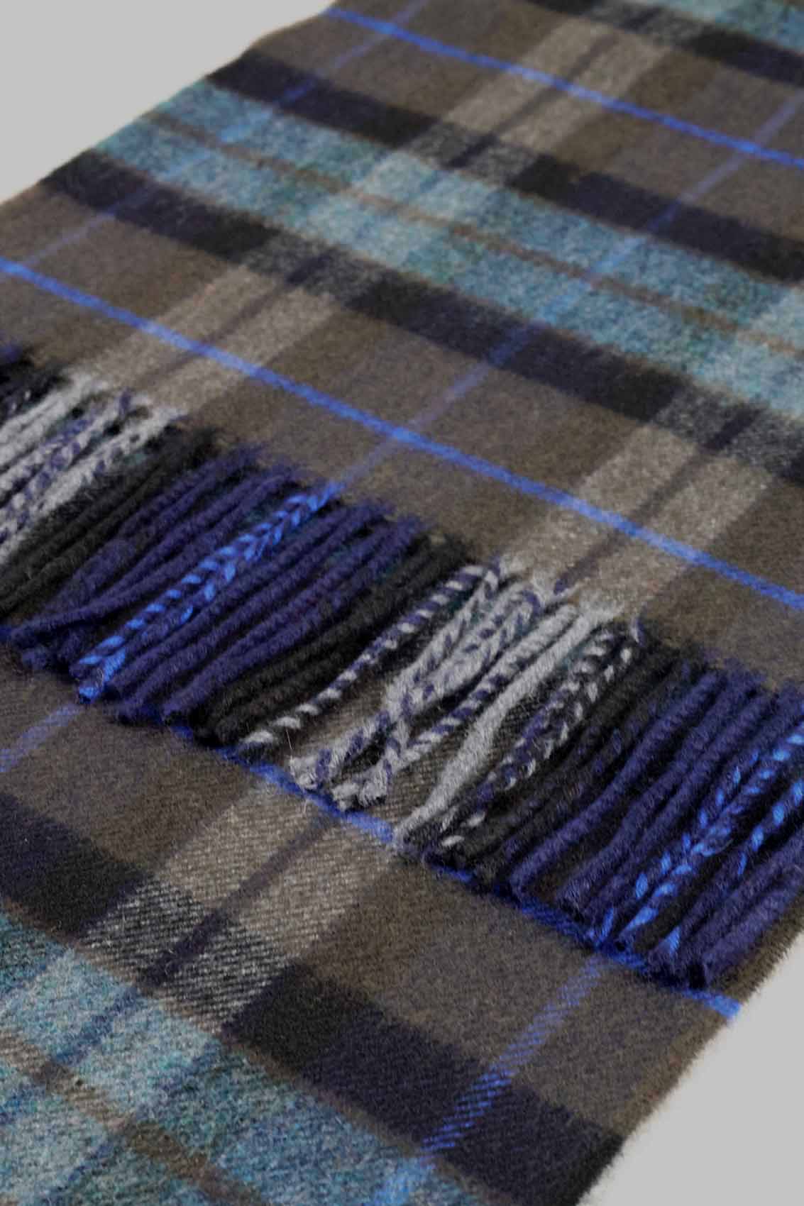 Kuuhi Kaschmirschal Storr Braun und Blau Tartan