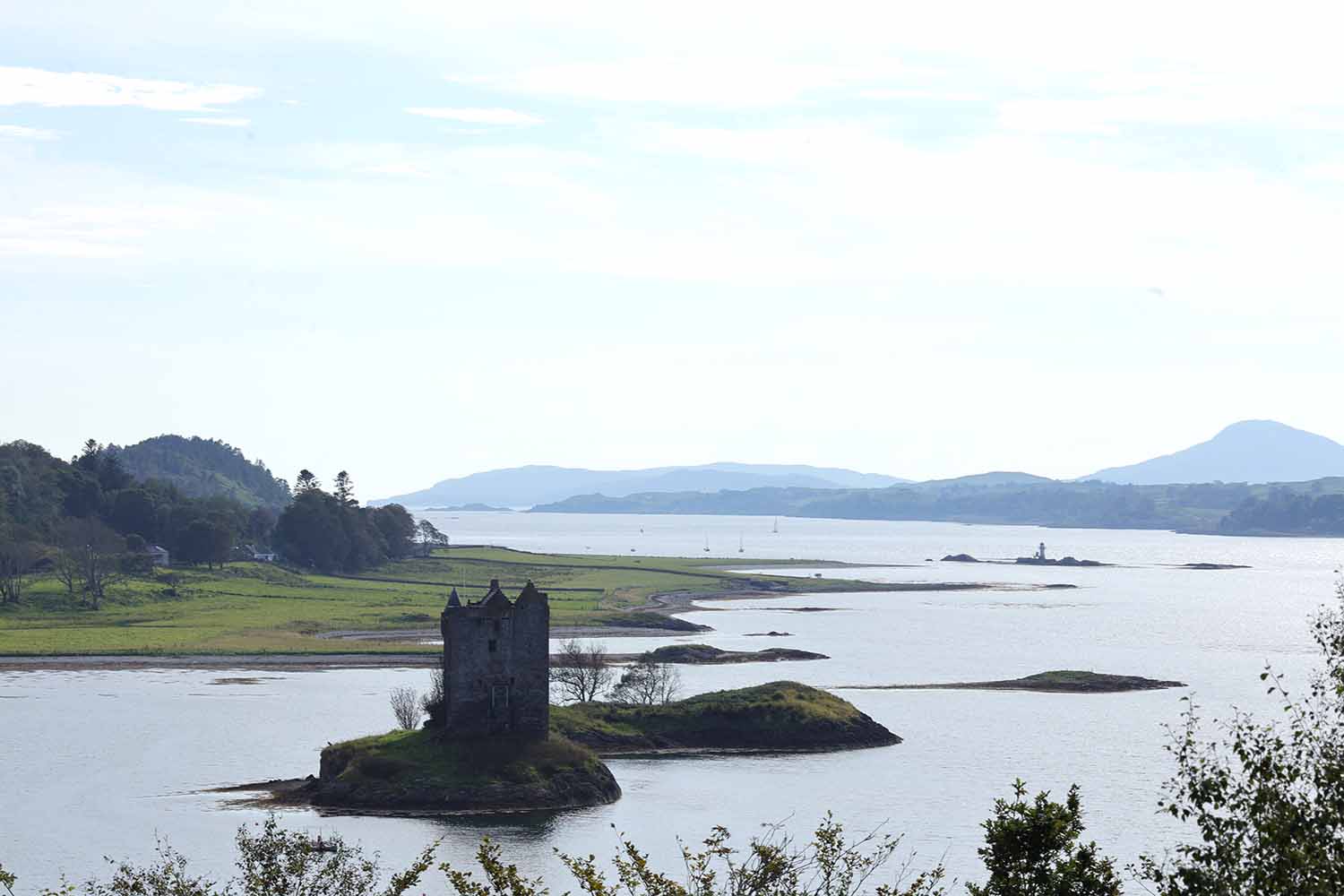 Castle Stalker auf Loch Laich in Argyll – die Monty-Python-Burg Schottlands
