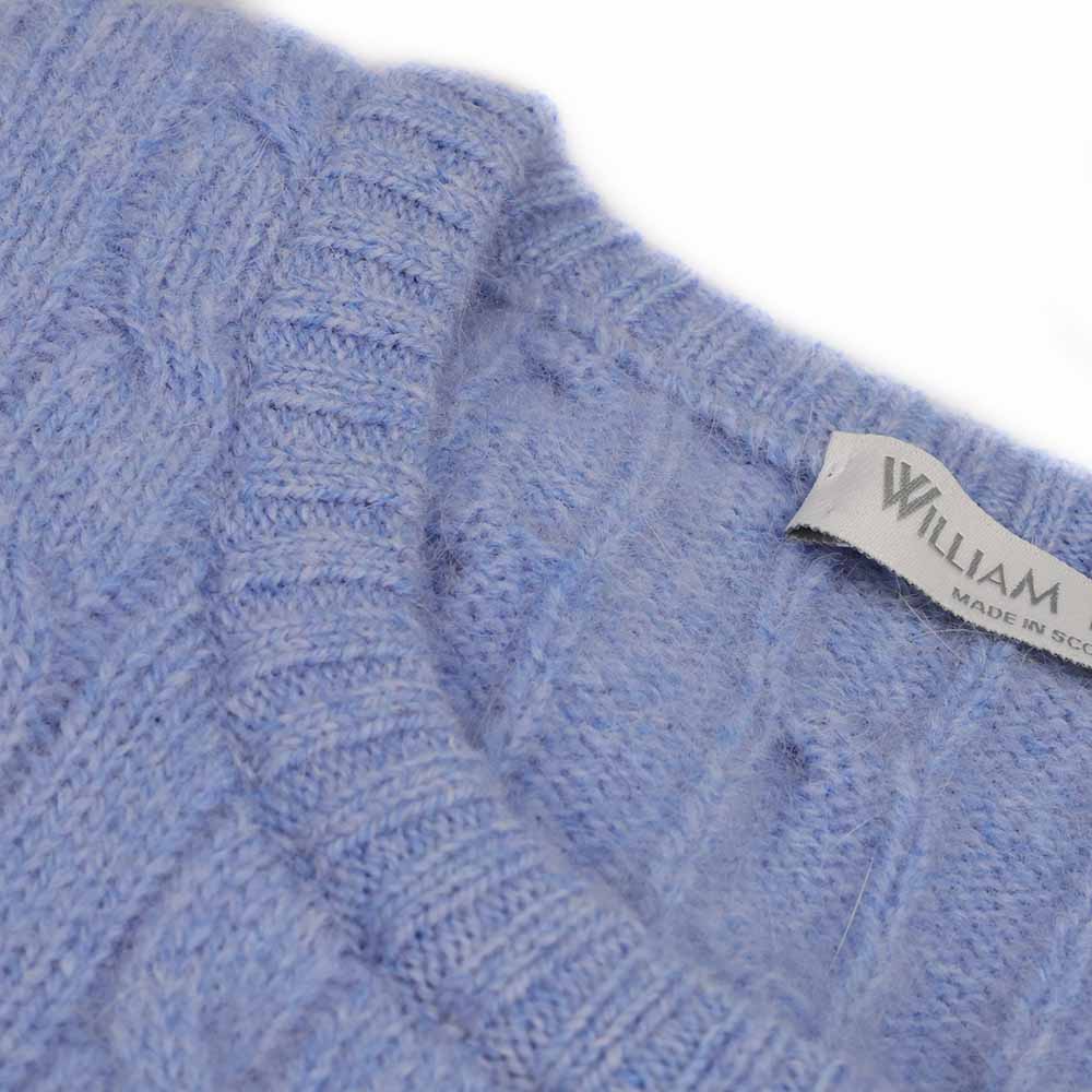 William Lockie Damen Super Geelong Angora Zopfmuster Pullover Baby Blue