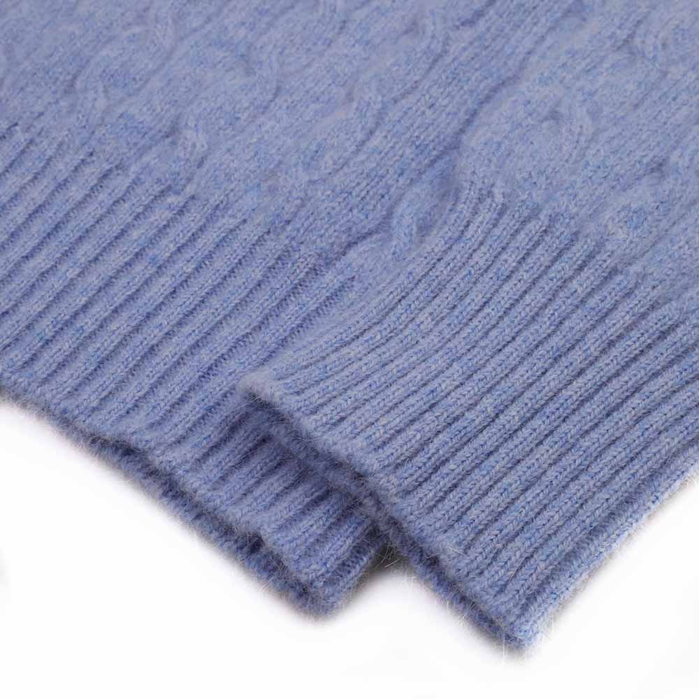 William Lockie Damen Super Geelong Angora Zopfmuster Pullover Baby Blue