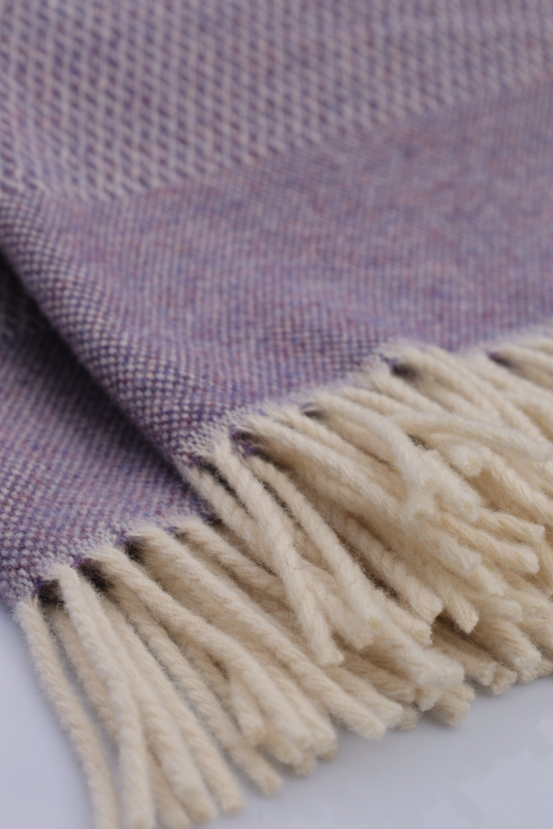 Cuddly blanket diamond pattern lavender