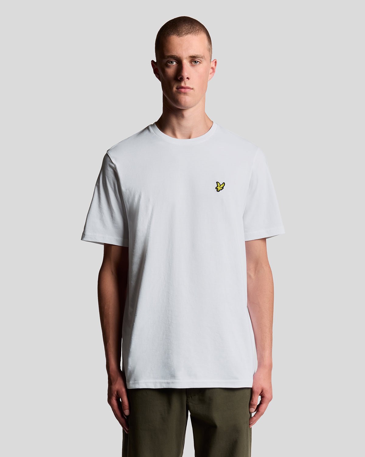 Lyle & Scott Herren T-Shirt Rundhals Weiß — Regular Fit, goldene Adler-Stickerei