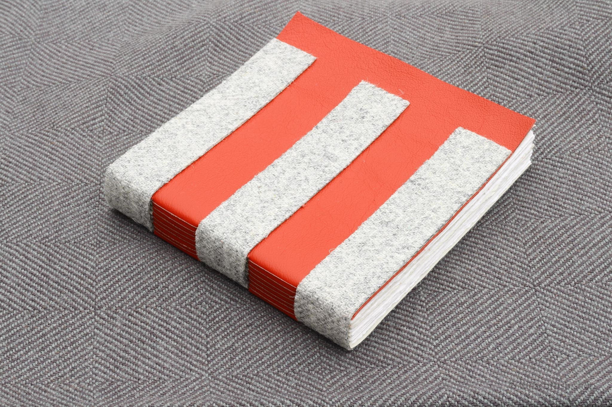 Tweed Notizbücher Grau Rot
